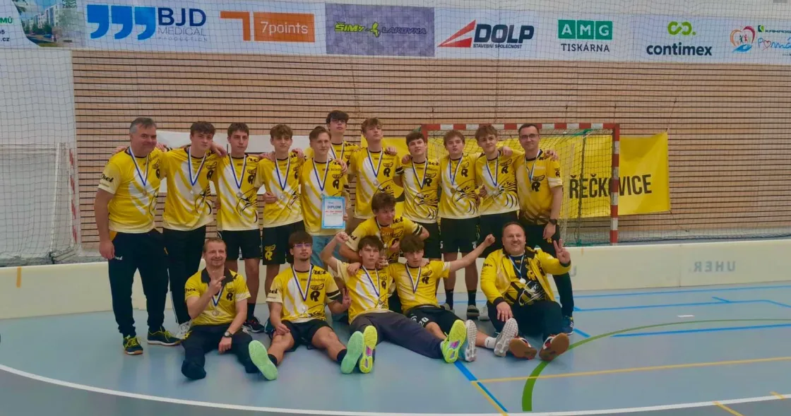 Junioři berou STŘÍBRO v Orelské florbalové lize.